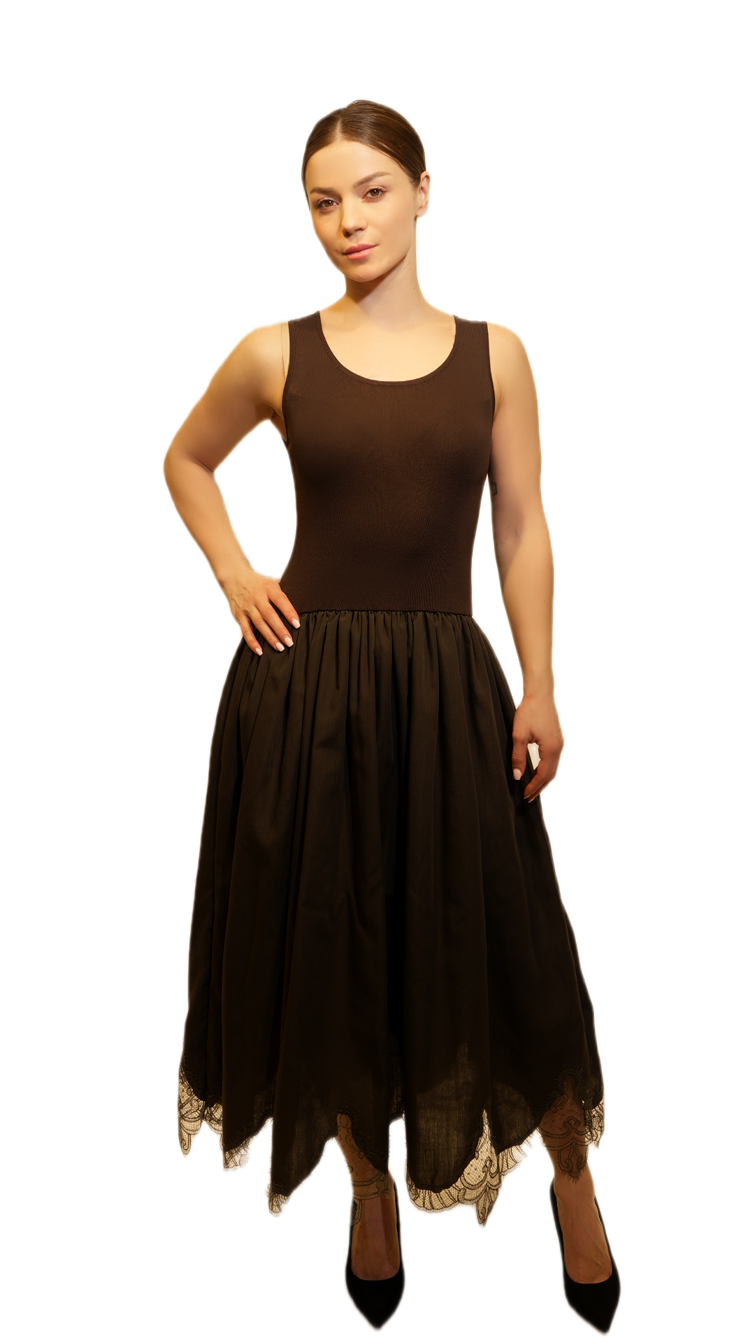 Elegant Sleeveless Midi Dress with Flowy Skirt