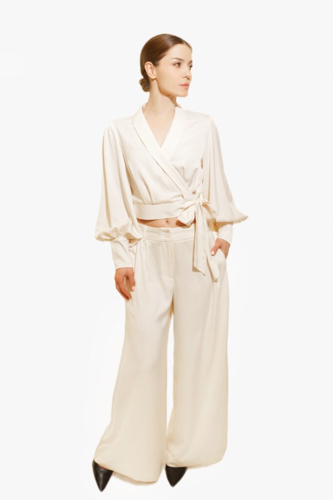 Elegant Cream Wrap Set